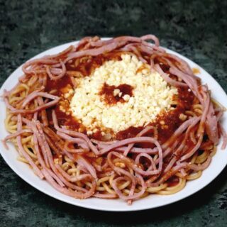 Espaguetis con Jamón