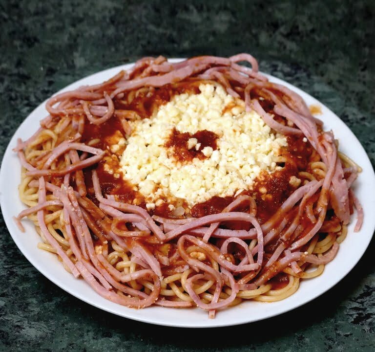 Espaguetis con Jamón