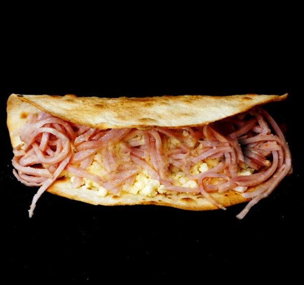 Taco de jamón queso
