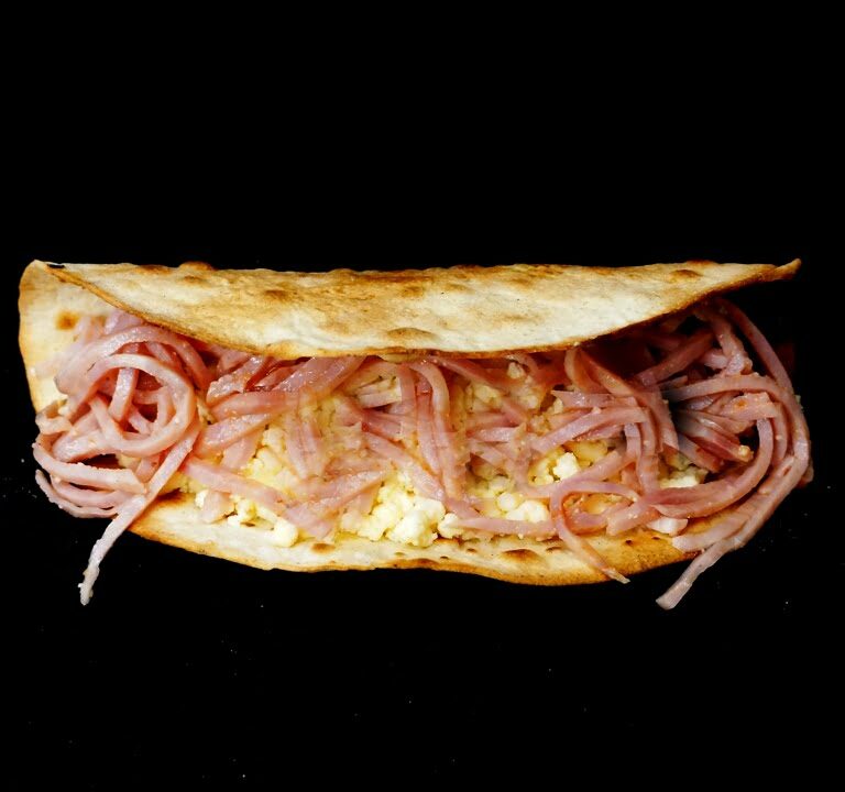 Taco de jamón queso