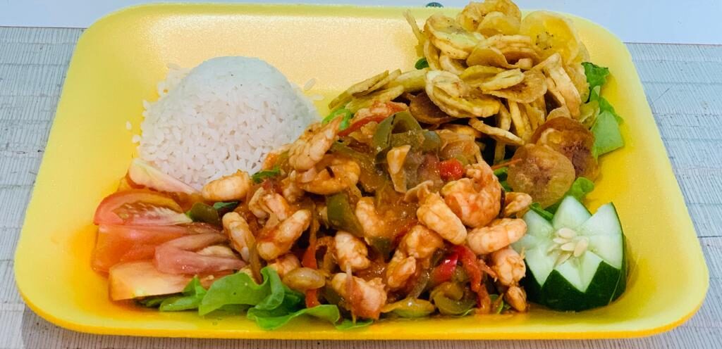 Completa de camarones rebosados