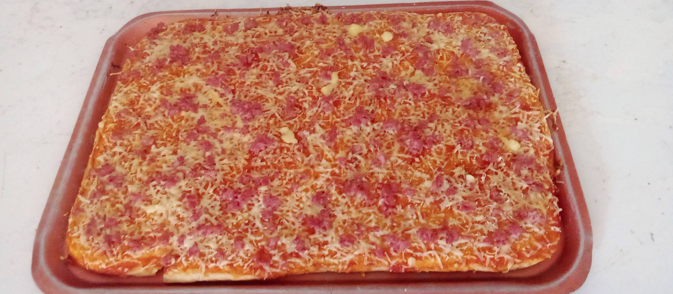 pizza familiar con jamón y queso blanco