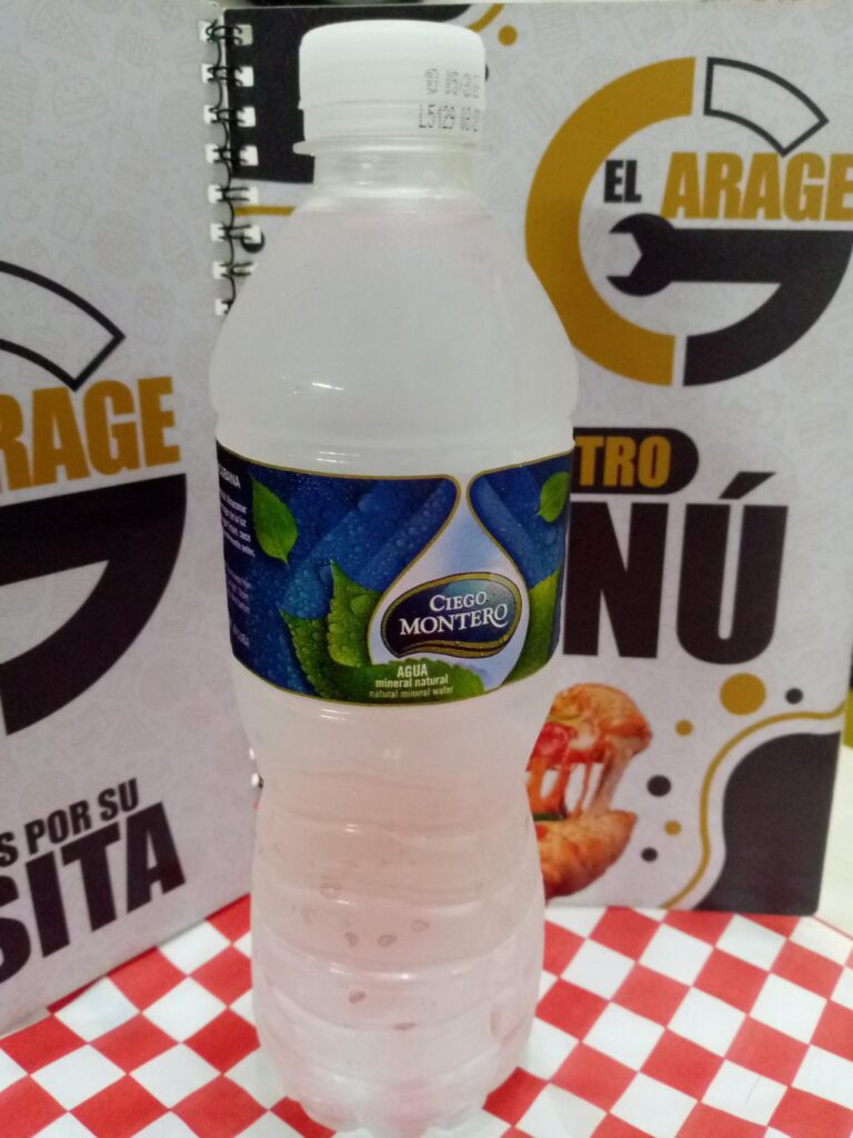 Agua de pomo