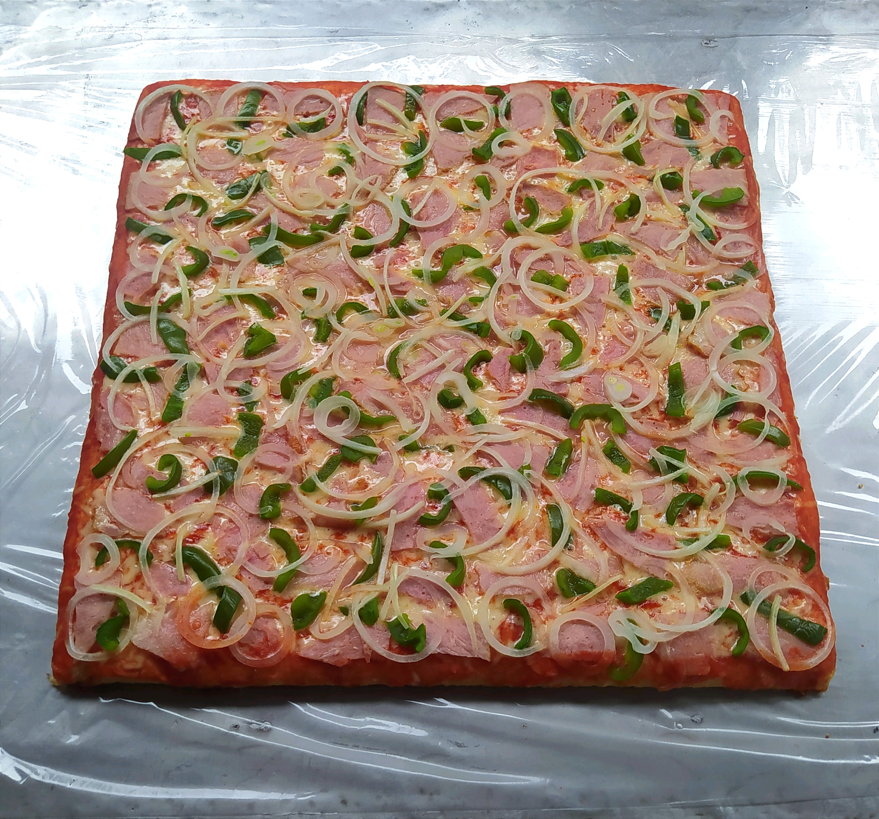 Pizza Familiar Mixta Queso Criollo